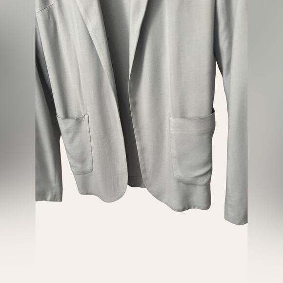 Aritzia Talula Light Blue Oversized Blazer Cardigan Jacket Size 0 - Picture 8 of 10